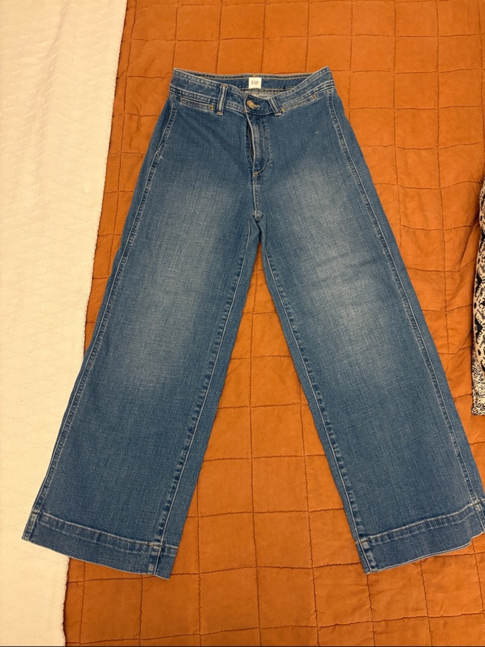 Gap - size 2/26 - Wide Leg Cropped Women's Jeans - Blue Denim